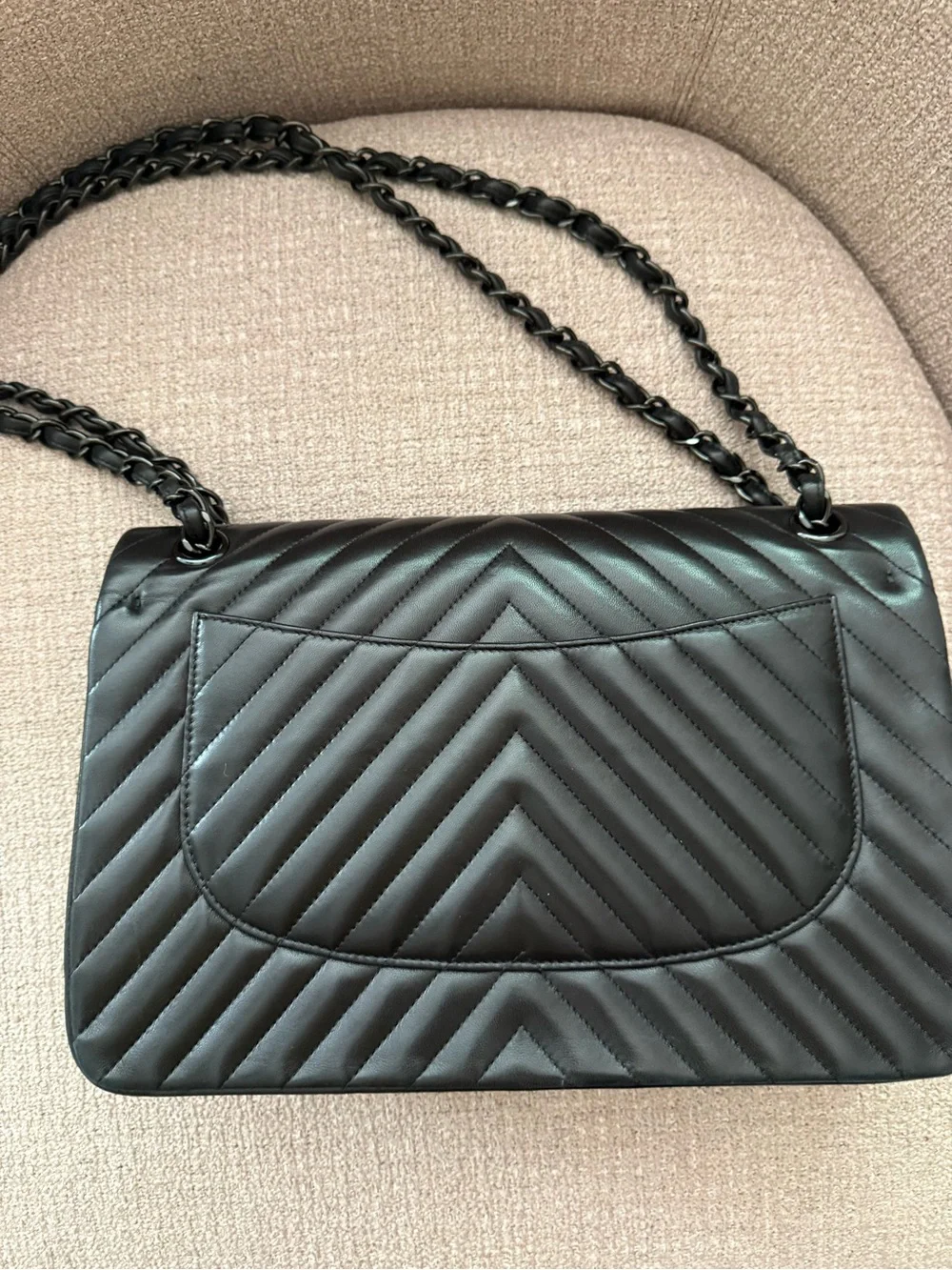 CHANEL Black Chevron Quilted Shoulder Bag with CC Turn-Lock